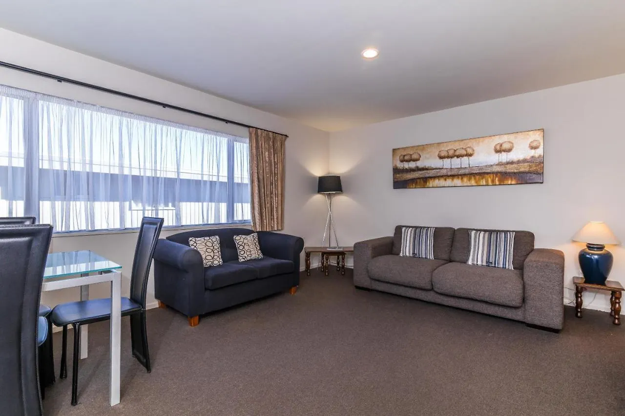 *** Motel Twin Peaks Lakeside Inn Tauposee Neuseeland