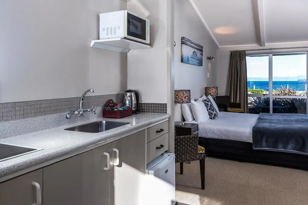 Twin Peaks Lakeside Inn Tauposee 3*,  Neuseeland