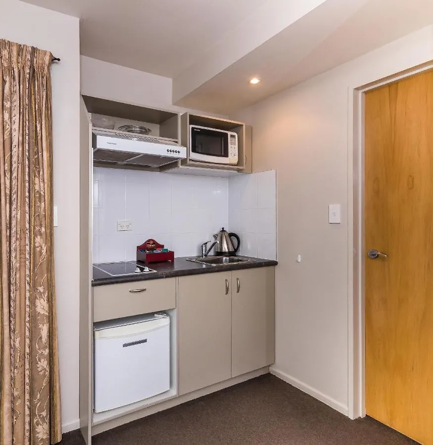 Twin Peaks Lakeside Inn Taupo